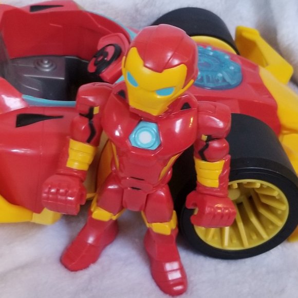 2018 Hasbro Unisex Iron Man Action Figure with Car - Picture 4 of 6